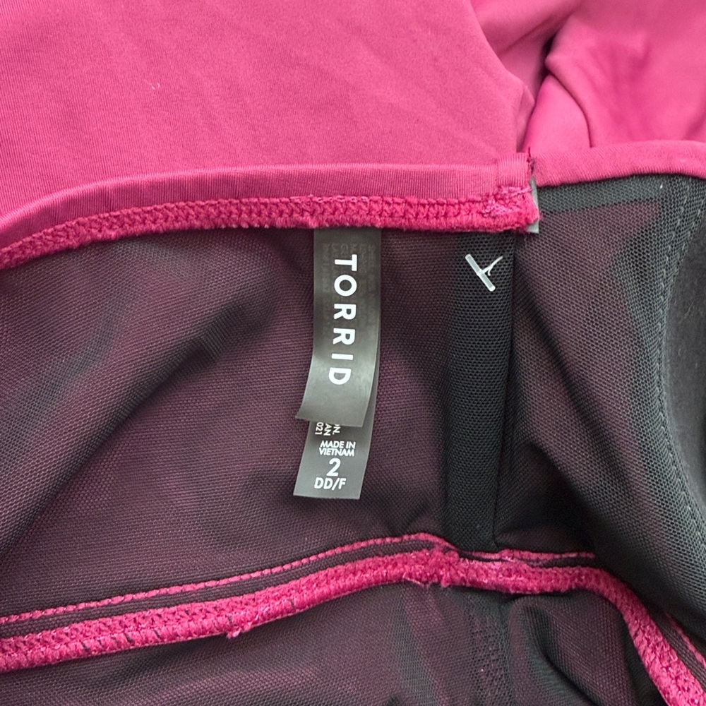 NWOT Torrid Wire Free Crossback Racerback Raspberry Pink Tankini Top Size 2 DD/F - Picture 8 of 8